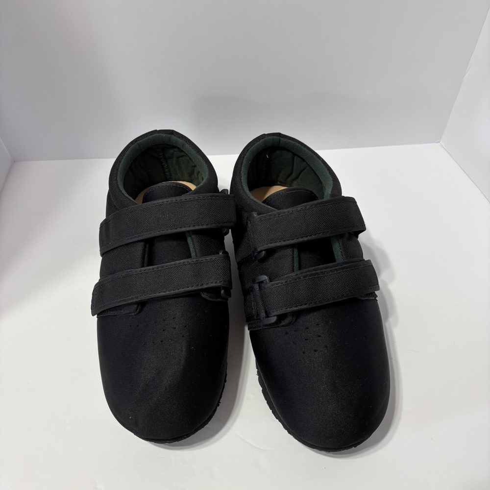 Pedors Classic Stretch Unisex
Shoes Black MX 600 Sz Mens 10 4E
Women's 12 4E